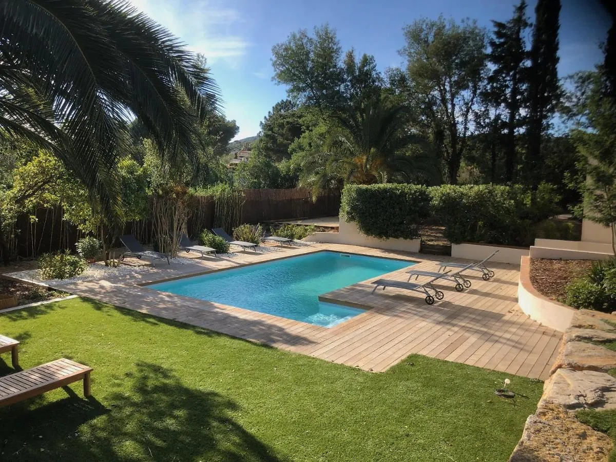 Villa De Standing Dans Le Golfe De Saint-Tropez 그리모